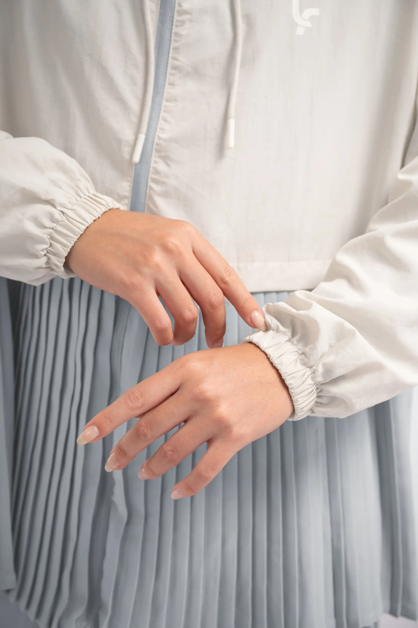 Lady Fit Runera Pleated Jacket Bone - Gambar 2