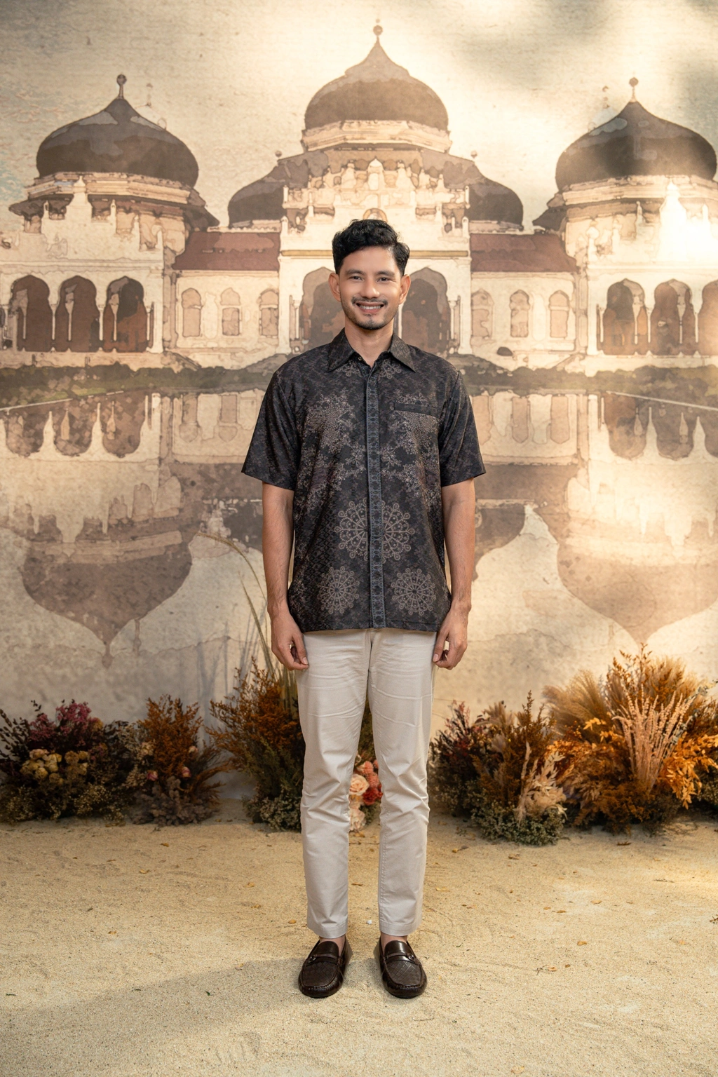 Meutia Shirt Men in Charcoal Black