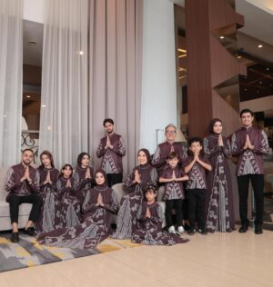 MOUNTAIN RAYA SERIES - BURUGUNDY