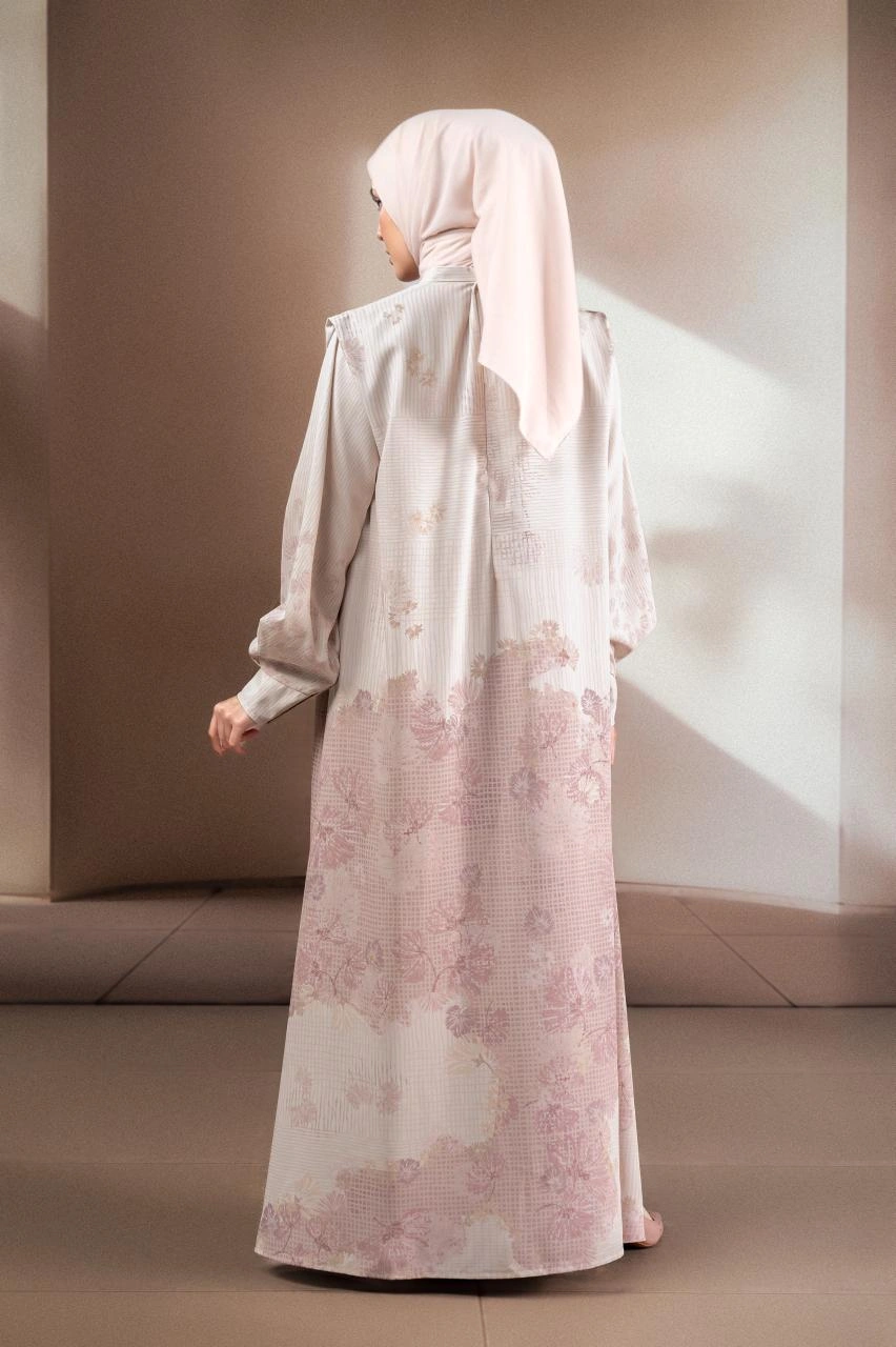 GAUN BERMOTIF ELOK PUSPA - Gambar 3