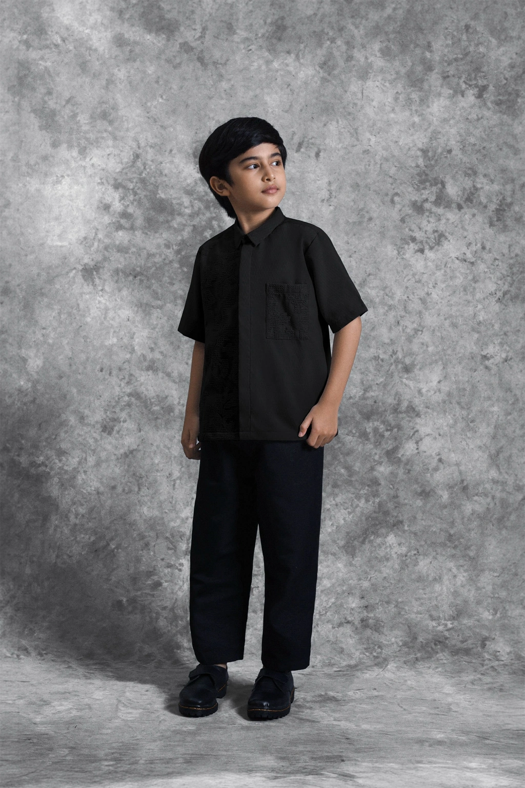 Kemeja Anak Brukat Saku Renjana Bayang