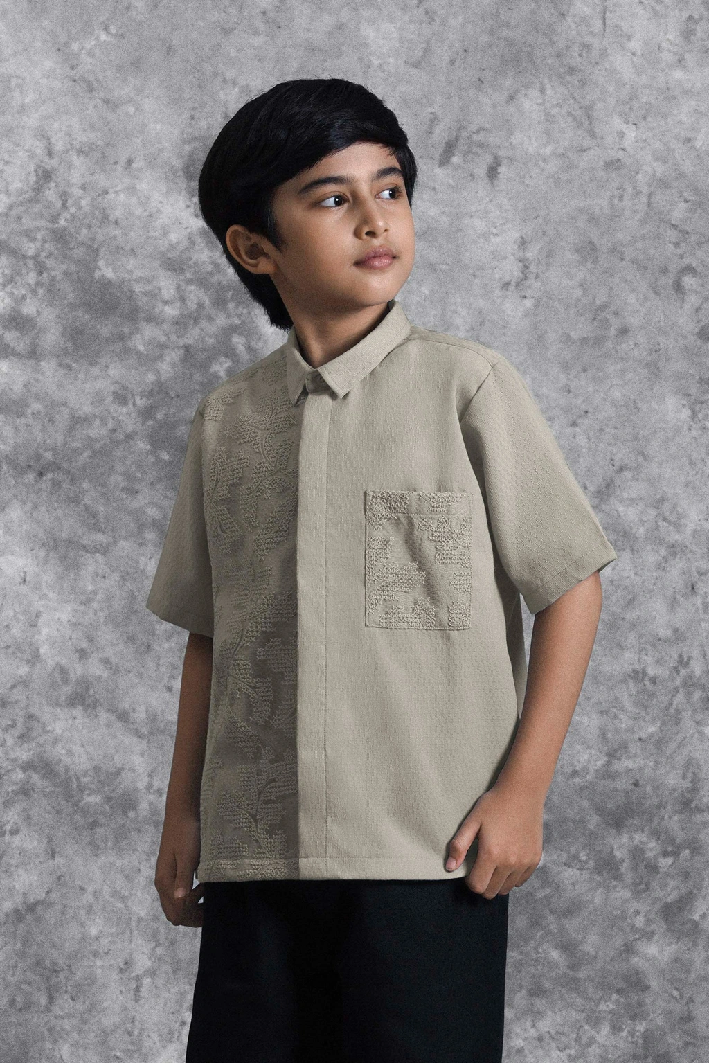 Kemeja Anak Brukat Saku Renjana Tenun - Gambar 2