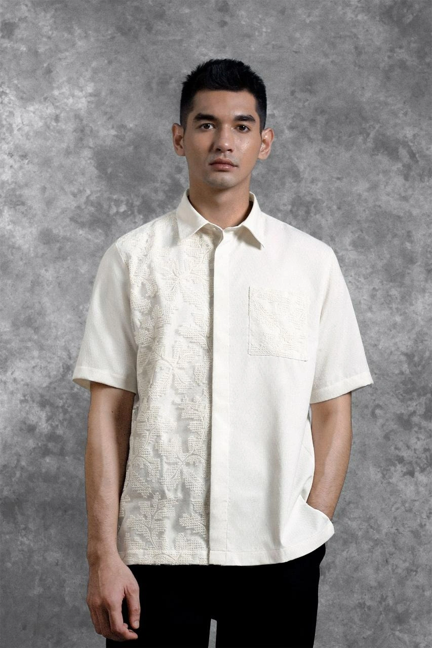 Kemeja Brukat Saku Renjana Lengan Pendek Binar